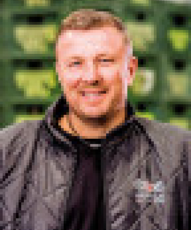 ove nielsen FitWzEwMCw5MF0